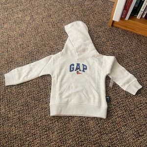 Brand New Baby Gap Disney Hooded Sweatshirt Size 3T